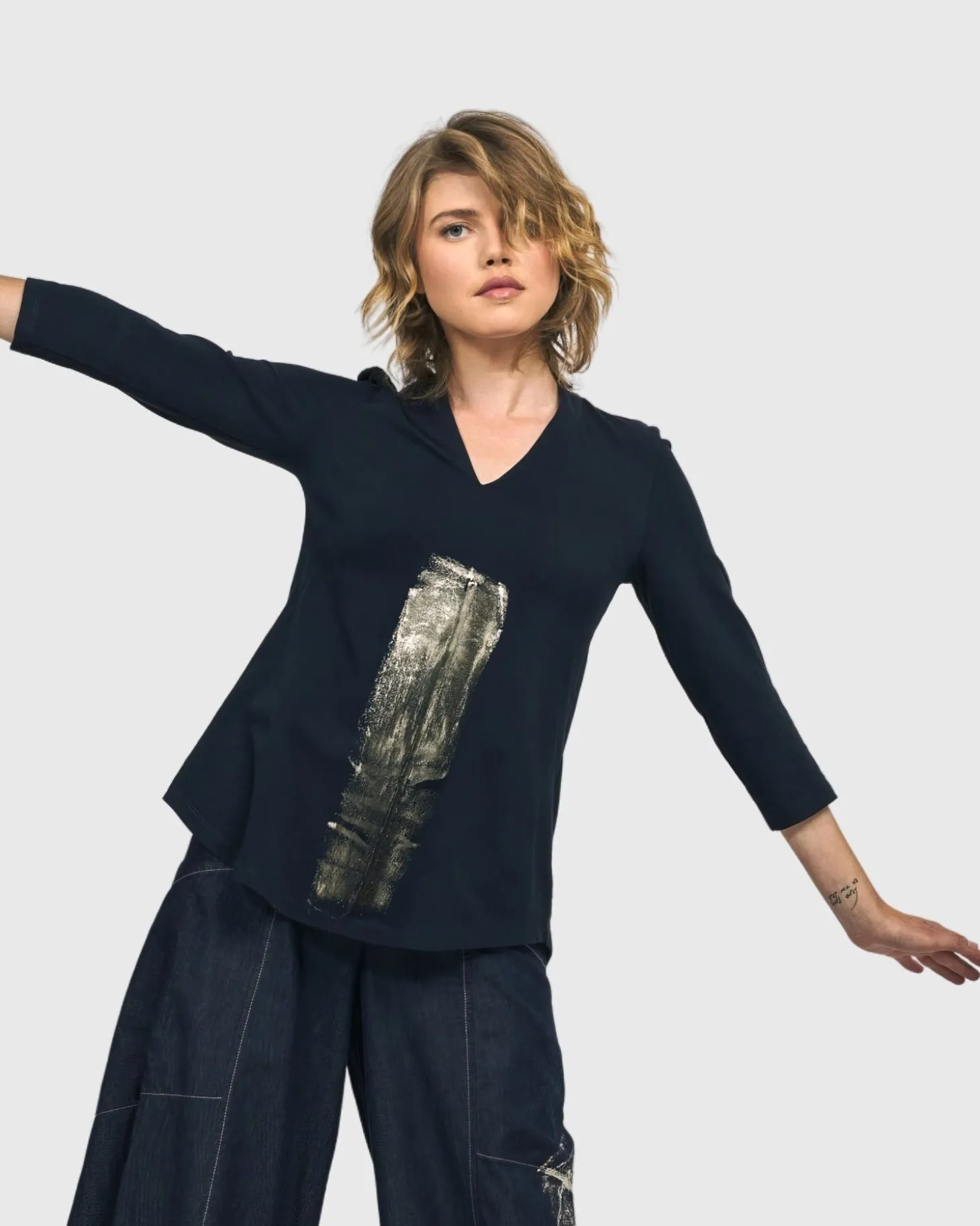 Alaska V-Neck Top, Navy