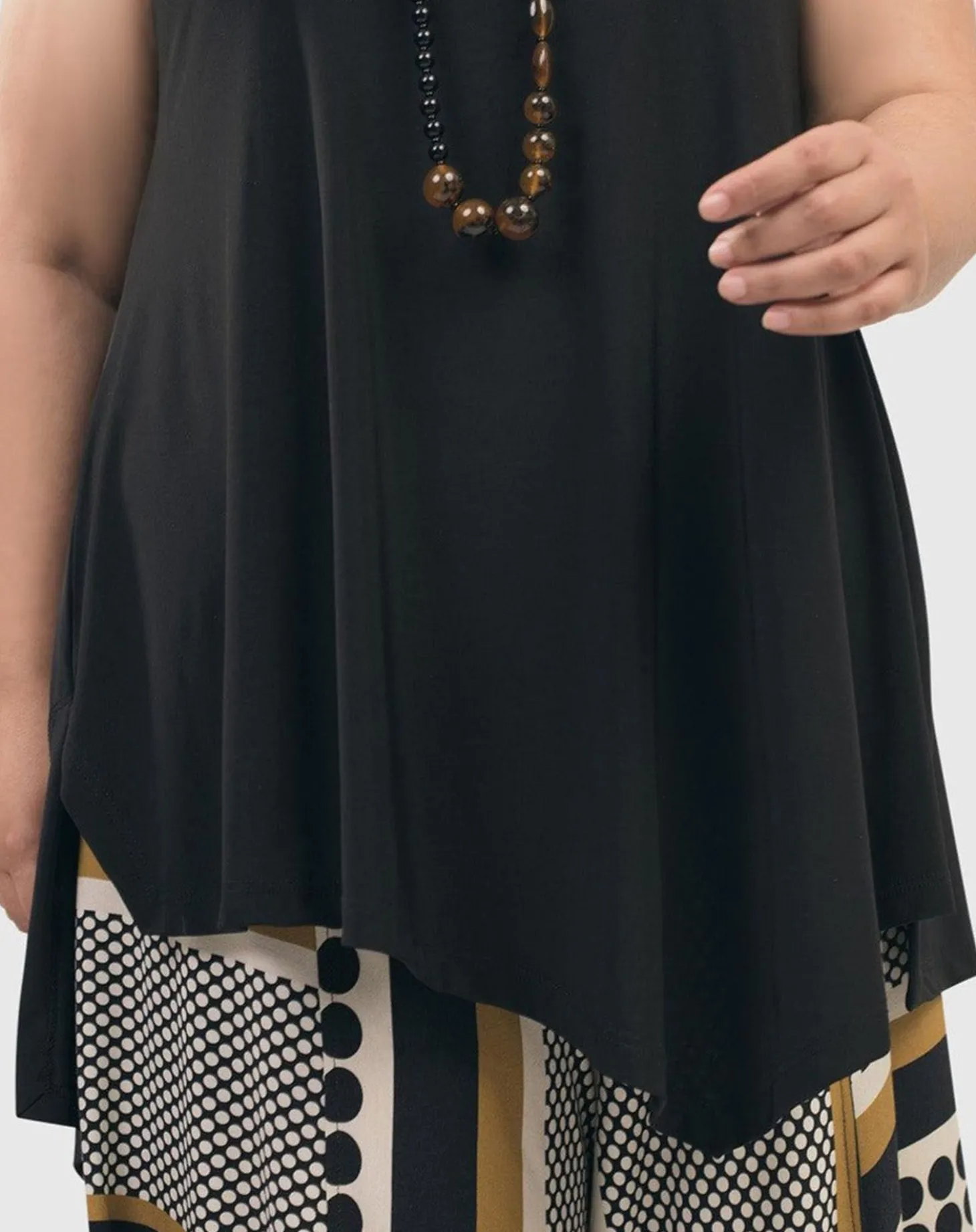 Ani Sleeveless Tunic Top, Black