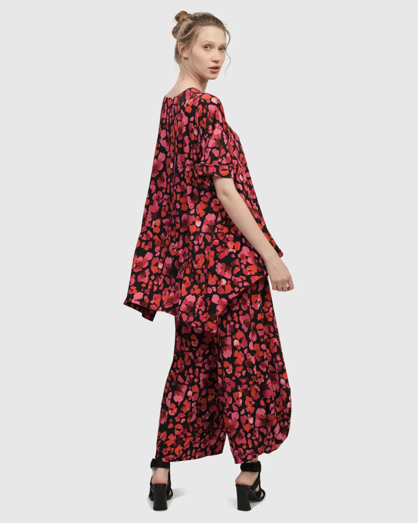 Begonia Punto Pants, Petals
