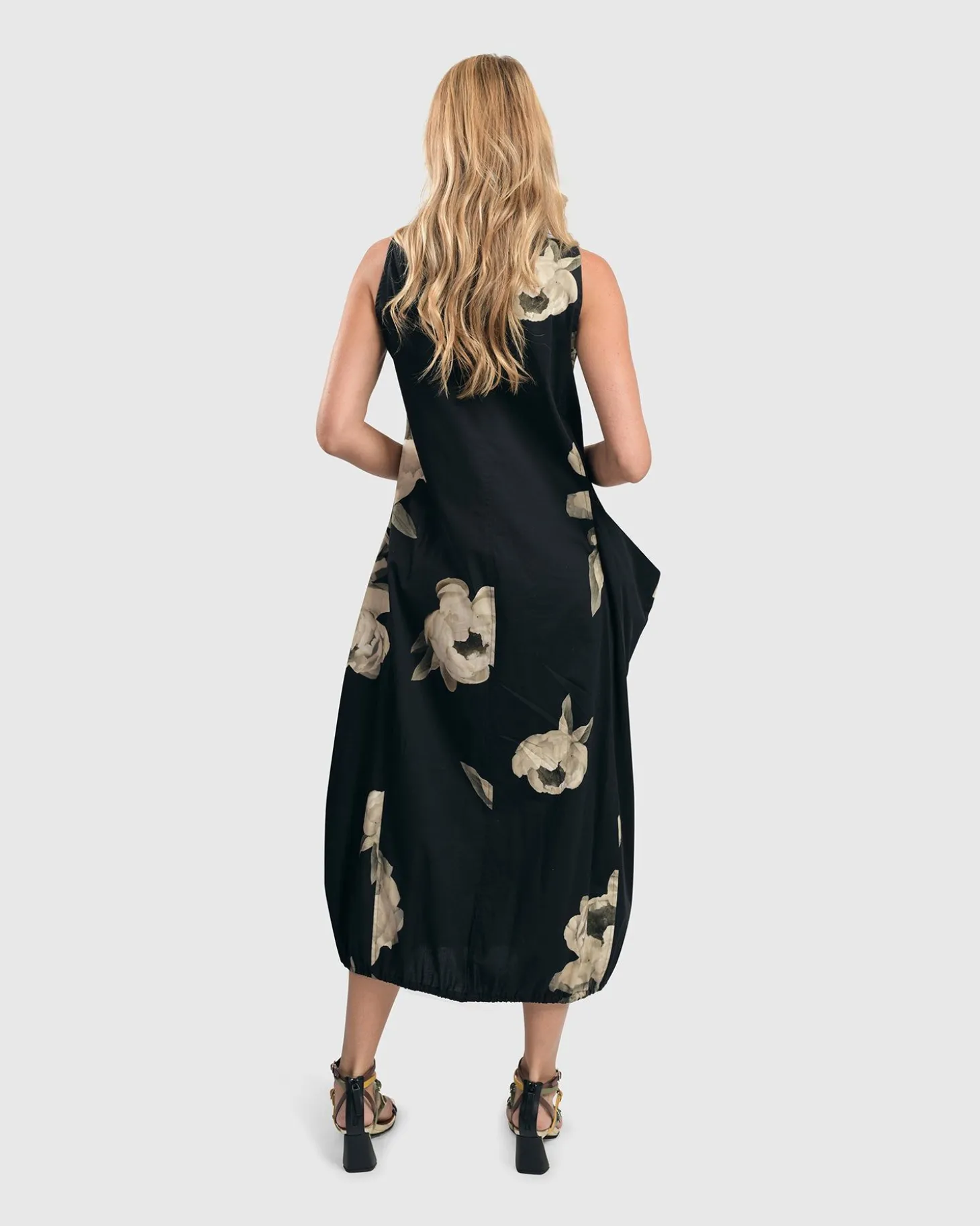 Carla Pocket Dress, Roses
