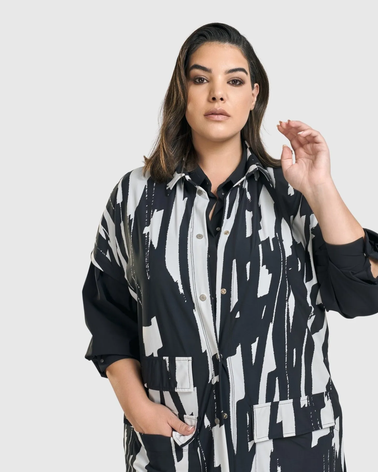 Cyber Short Sleeve Duster, Brush