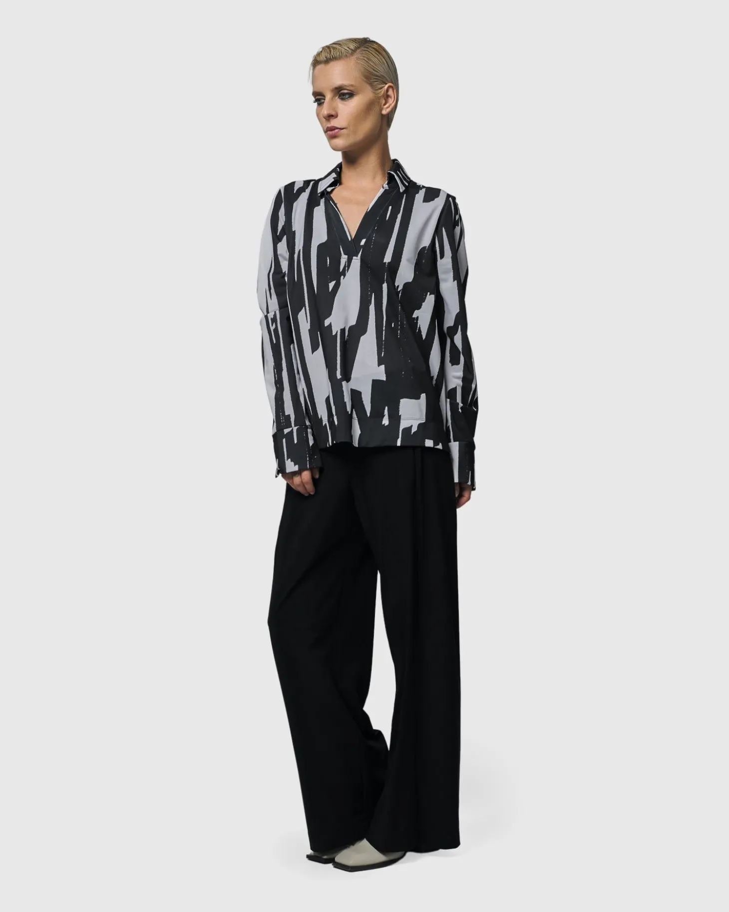Cyber V-Neck Pullover Top, Brush