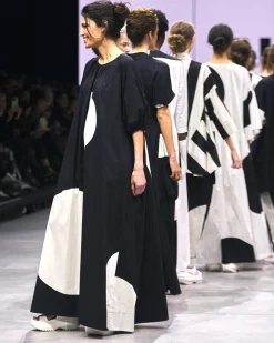 Debbie Muumuu Dress, Mono