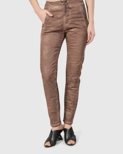 Distressed Iconic Stretch Jeans, Brown Wash