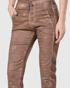 Distressed Iconic Stretch Jeans, Brown Wash