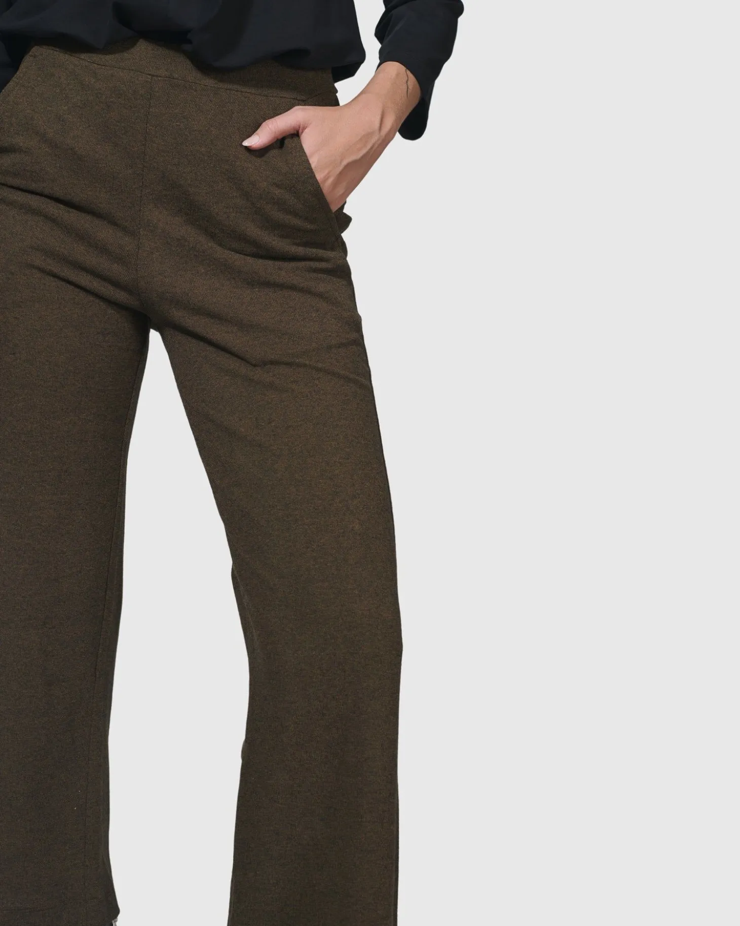 Essential Cropped Pants, Brown