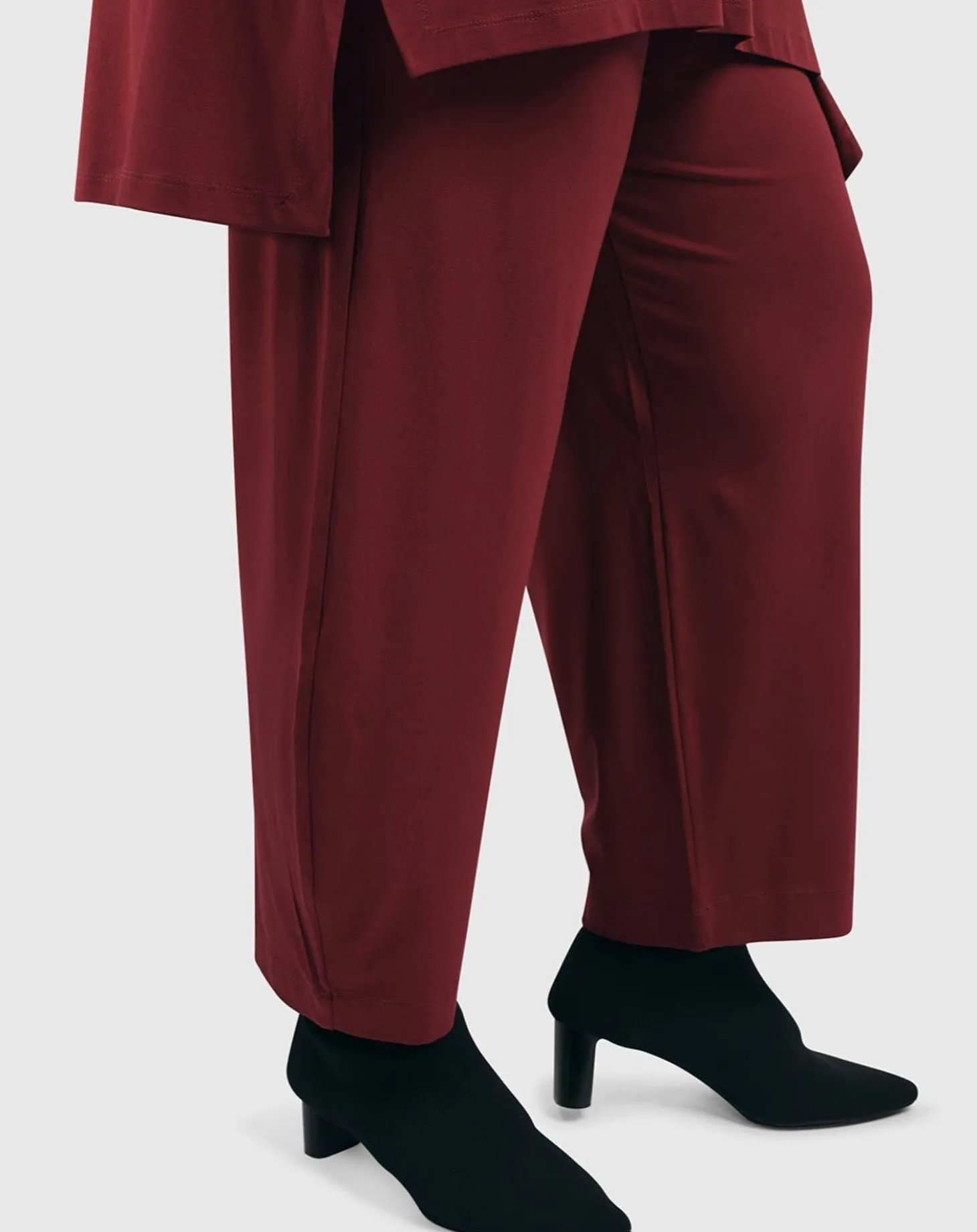 Essential Flow Pants, Plum