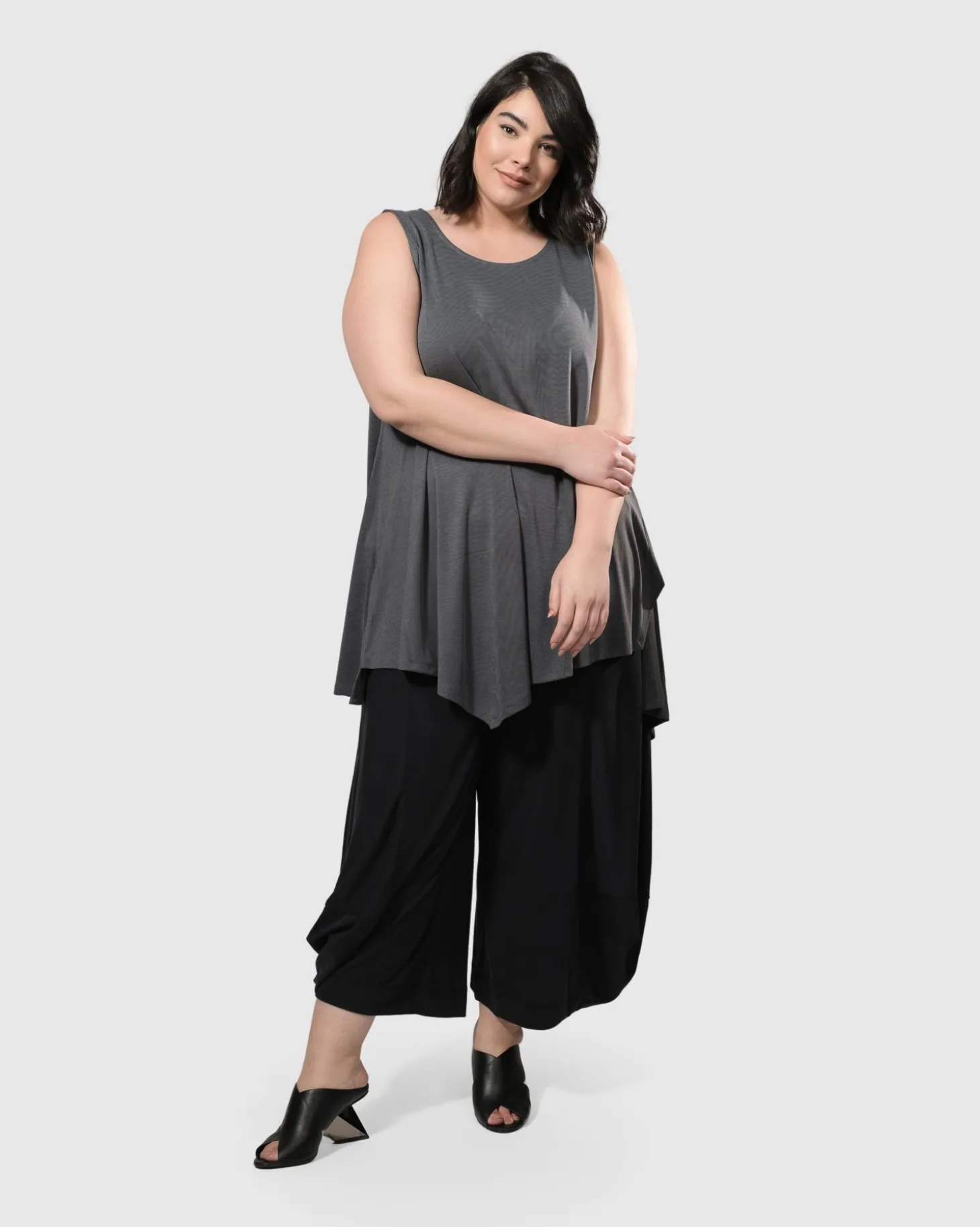 Essential Joy Sleeveless Tunic Top, Grey