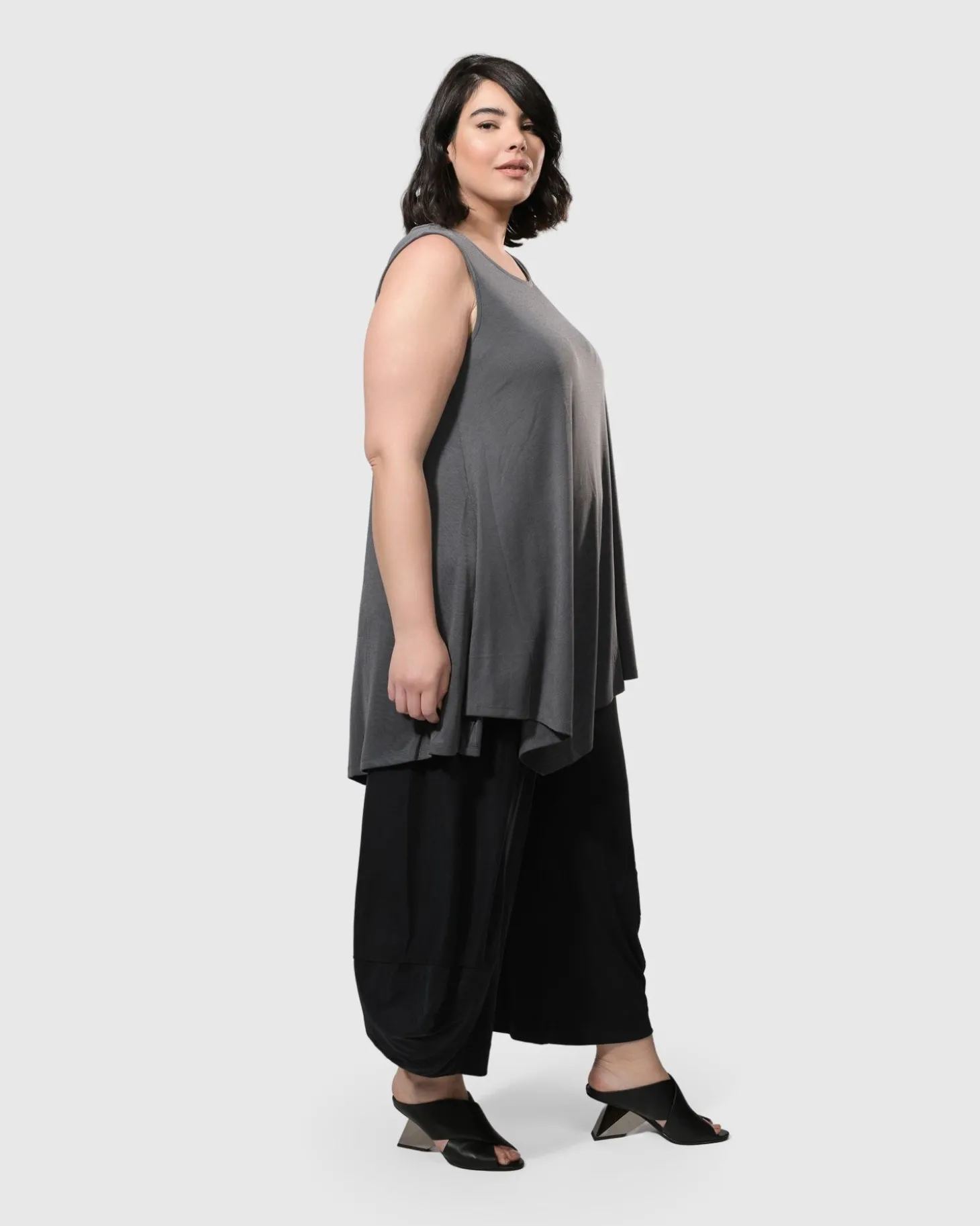 Essential Joy Sleeveless Tunic Top, Grey