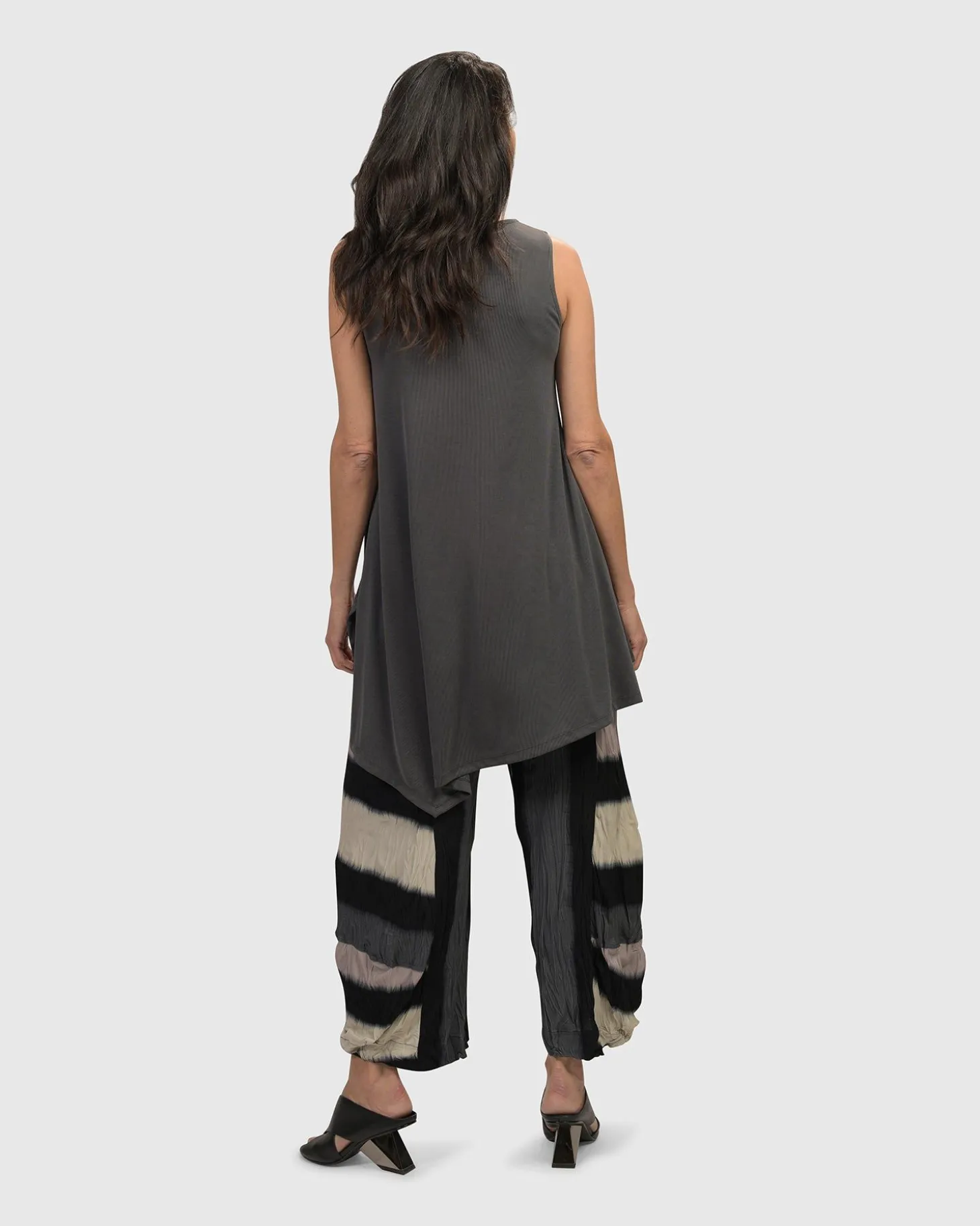 Essential Joy Sleeveless Tunic Top, Grey