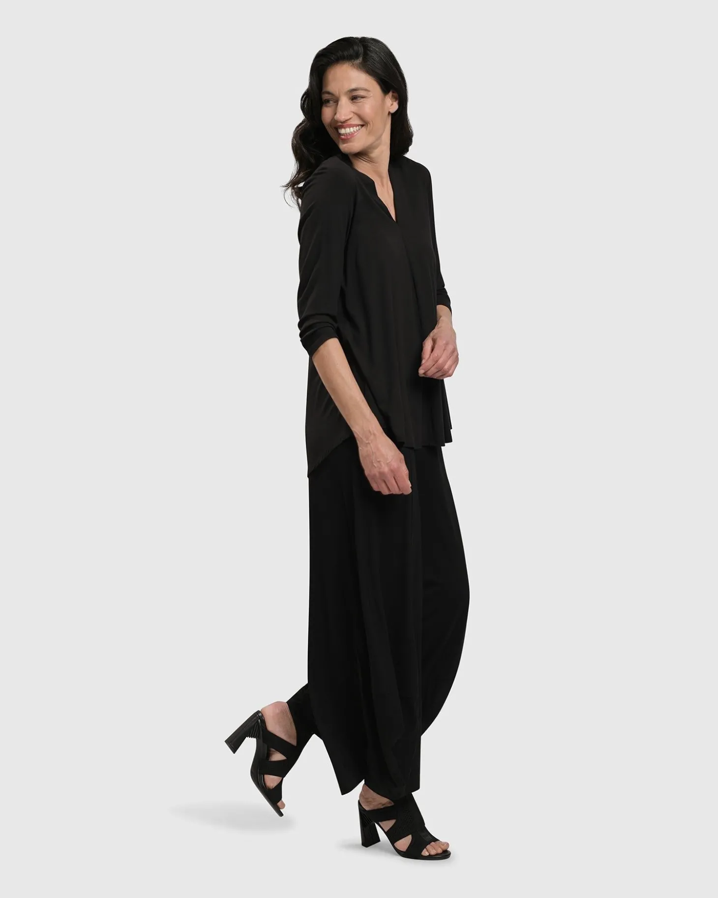 Essential Punto Pockets Pants, Black