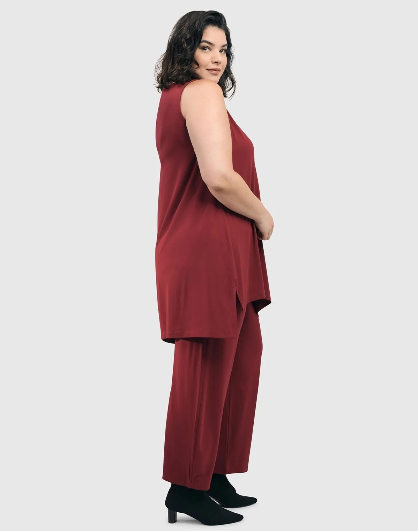 Essential Sleeveless Tunic Top, Plum