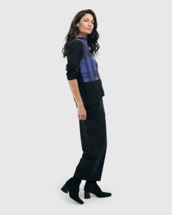 Essential Tekbika Cute Crop Pants, Black