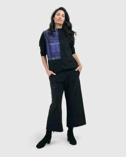 Essential Tekbika Cute Crop Pants, Black