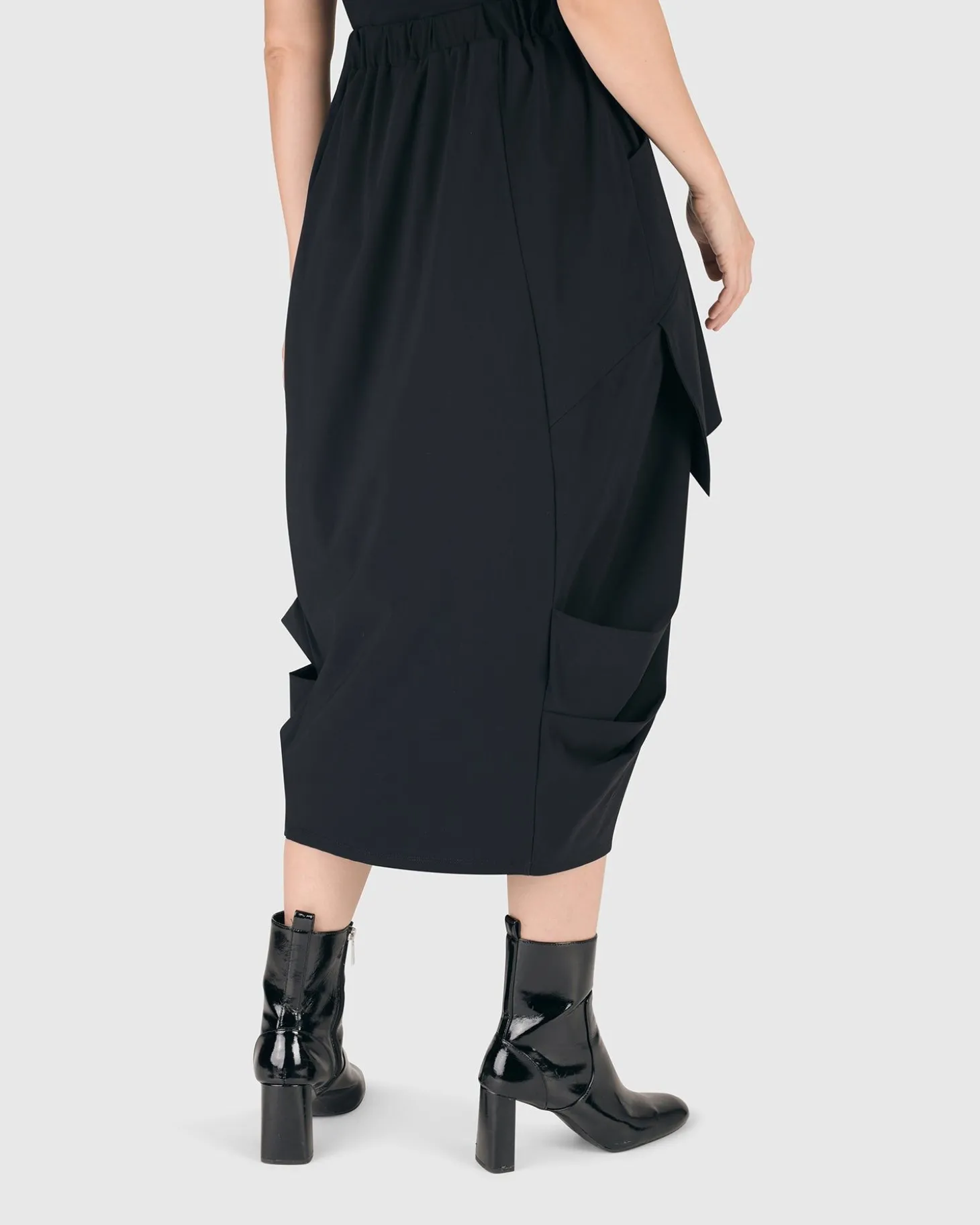 Essential Tekbika Gotta Have It Skirt, Black