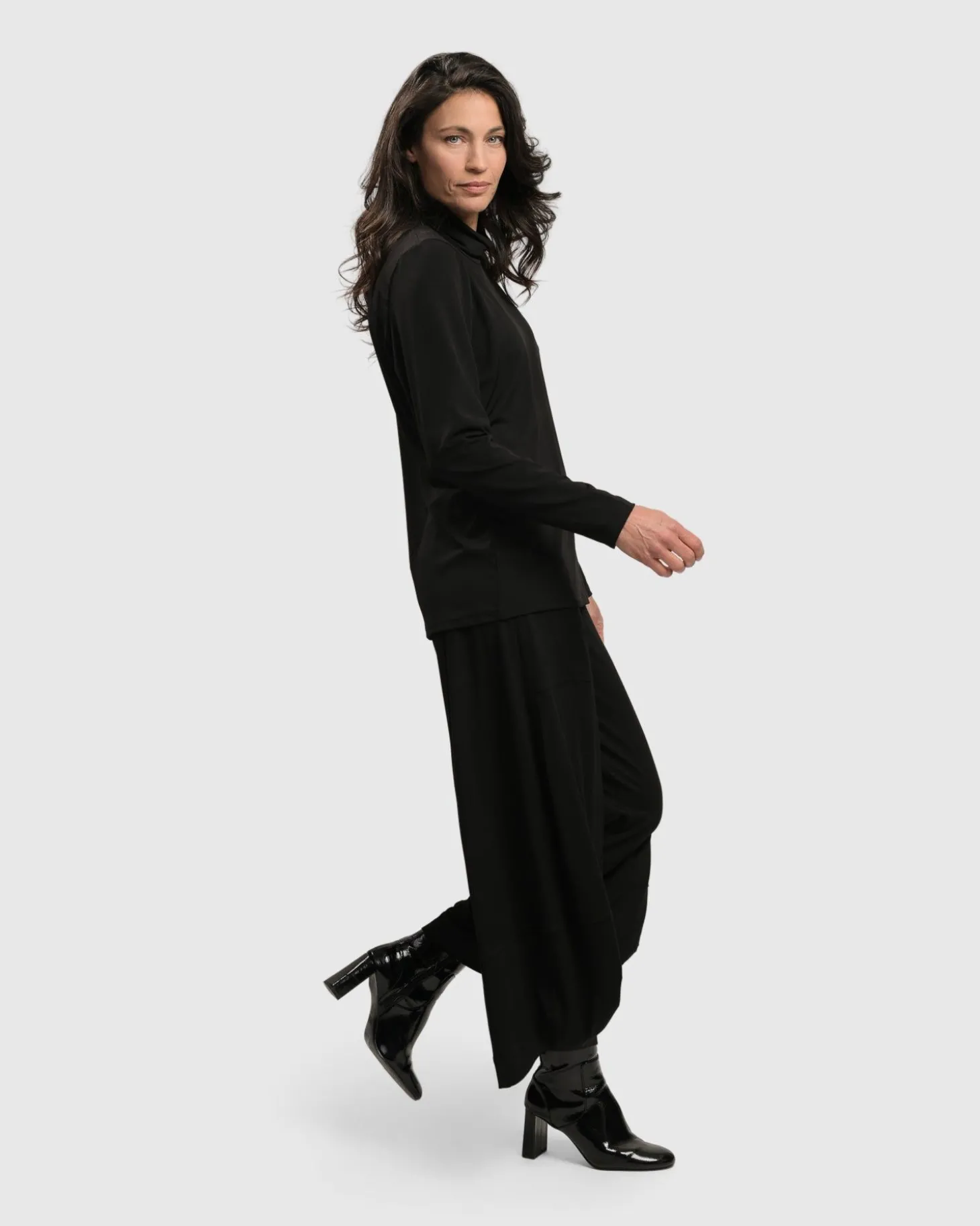 Essential Ultimate Turtleneck Top, Black