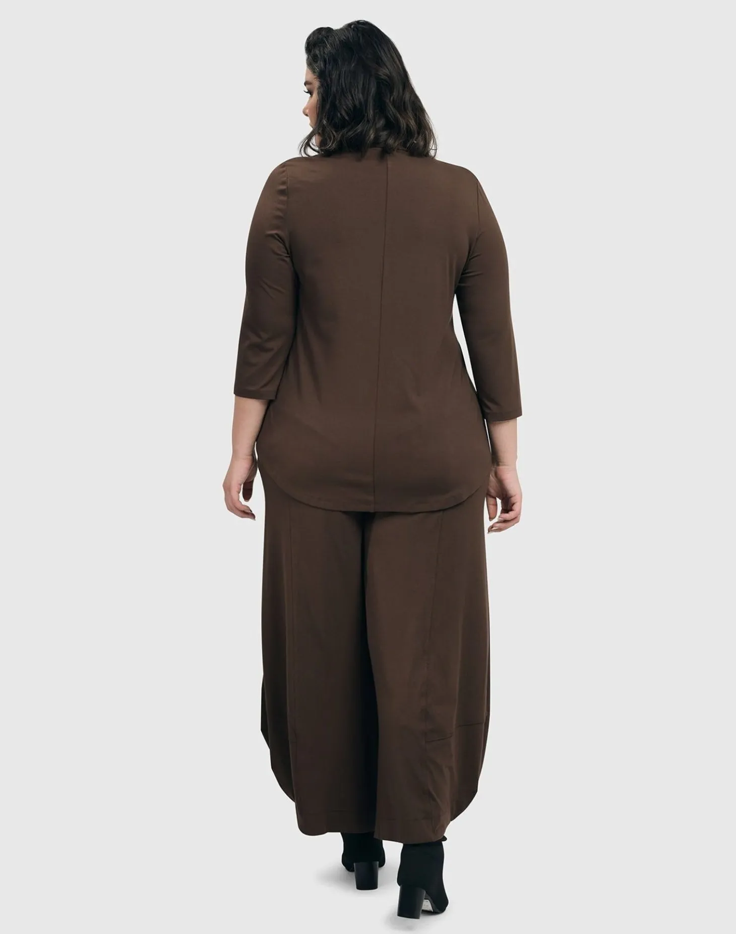Essential V-Neck Top, Coffee
