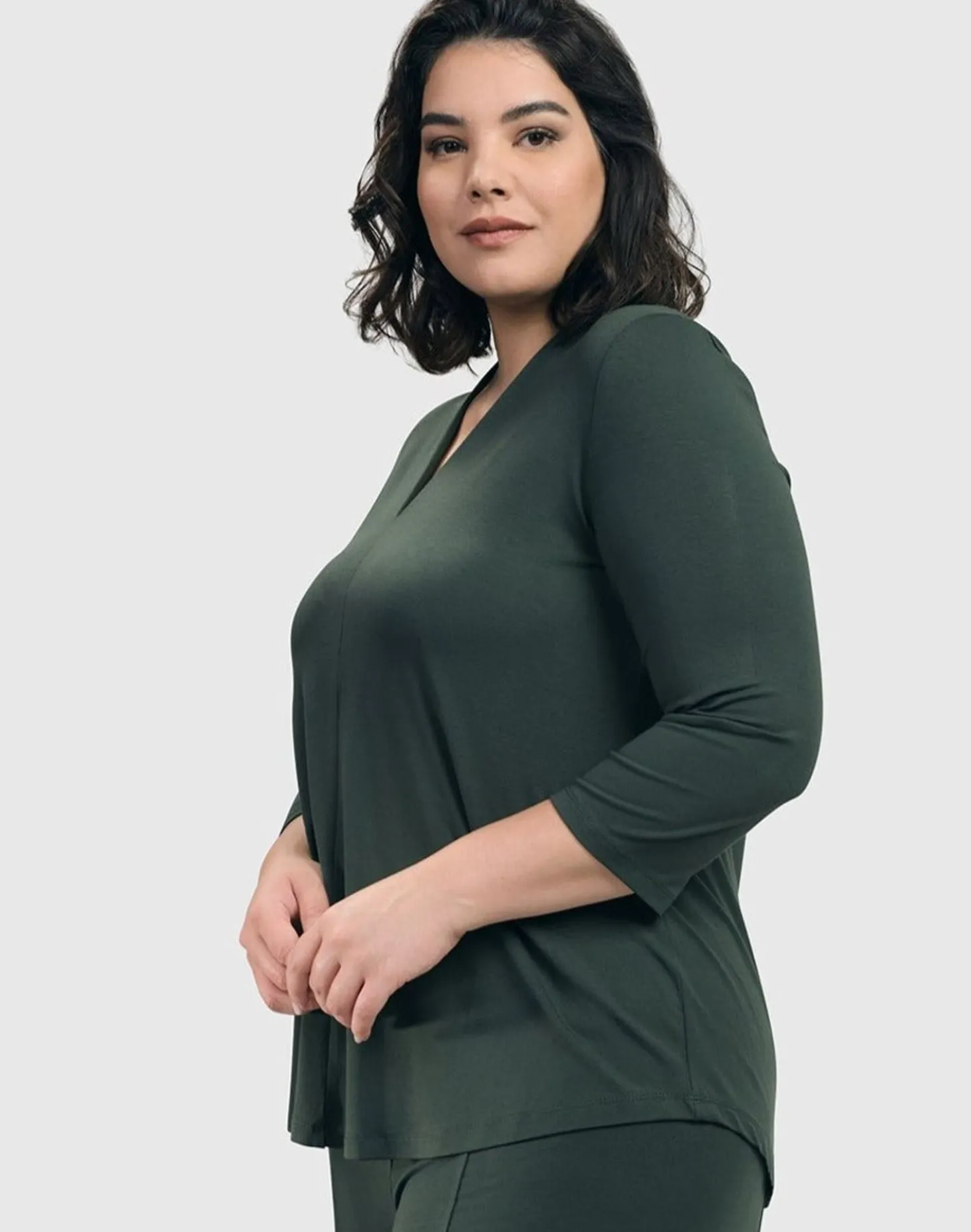 Essential V-Neck Top, Green