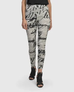 Flirty Leggings, Script