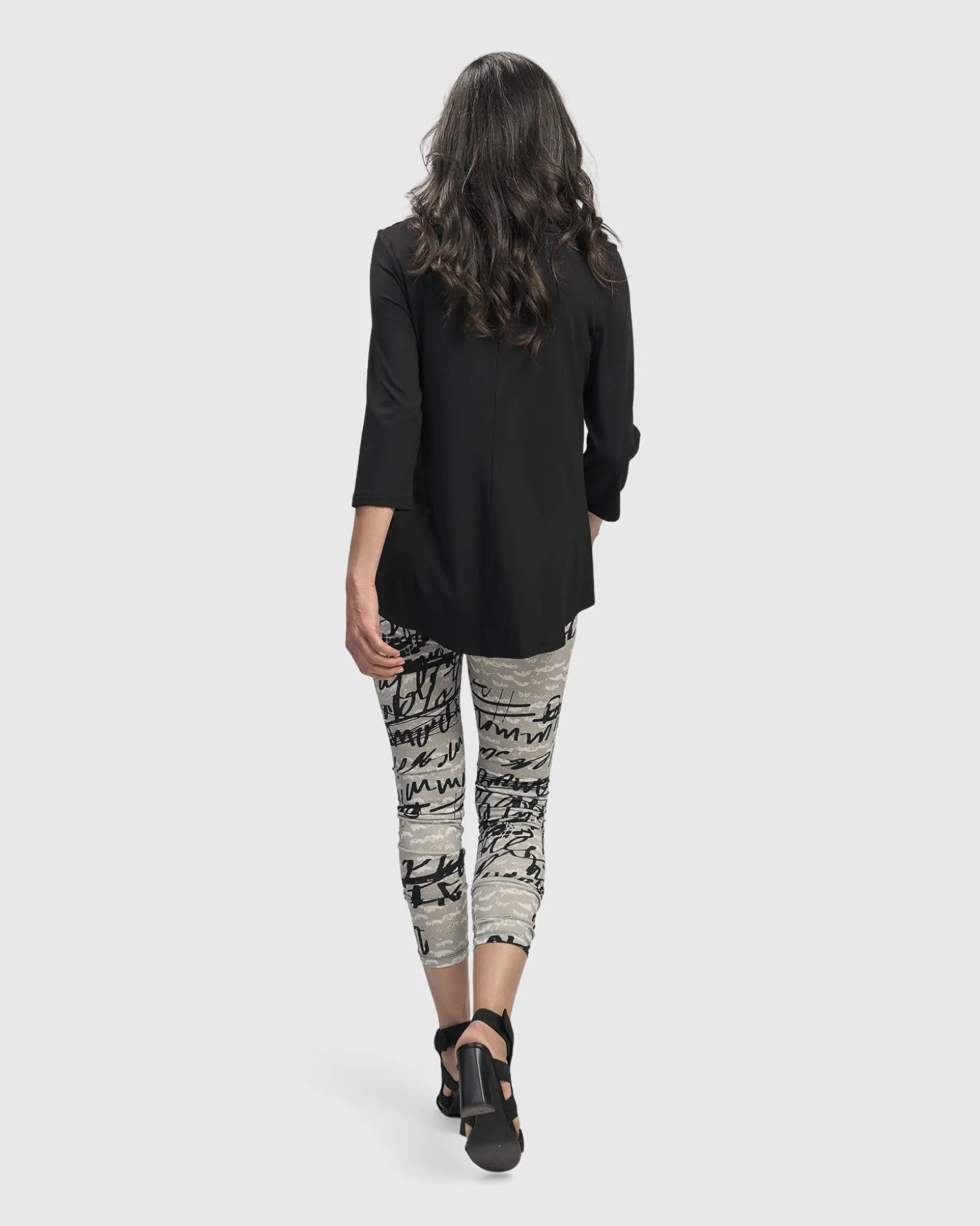 Flirty Leggings, Script
