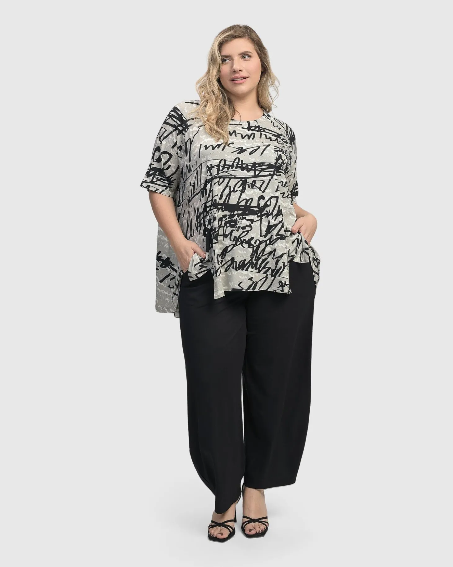 Flirty Swing T-Shirt, Script