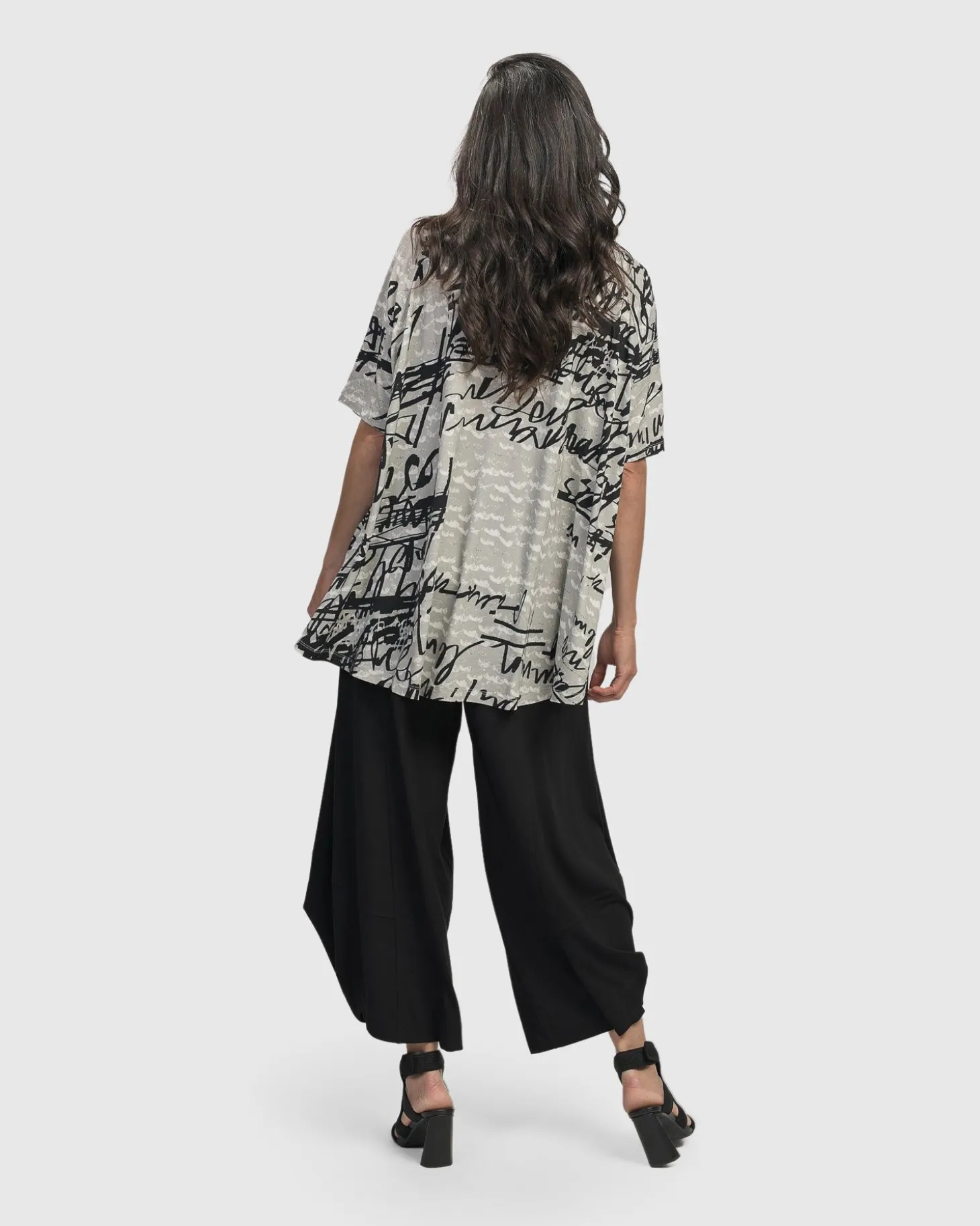 Flirty Swing T-Shirt, Script