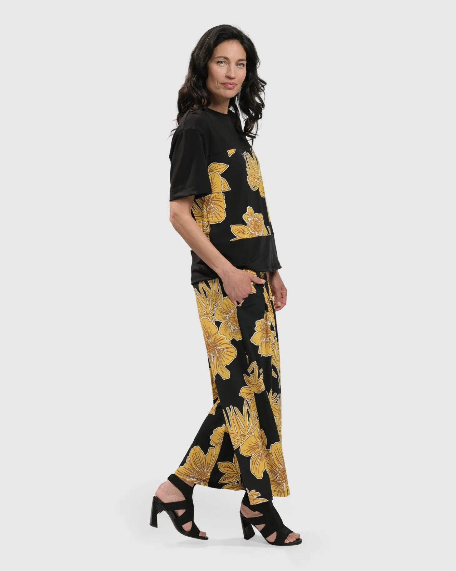 Flower Girl Boxy Top, Gold