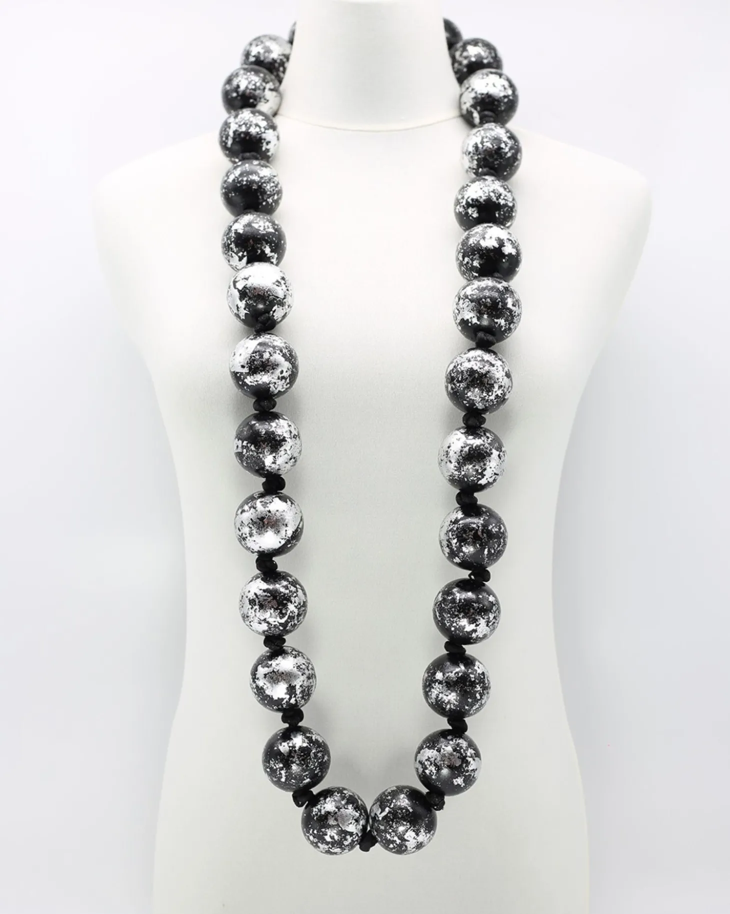Giant Bead Necklace, Silver