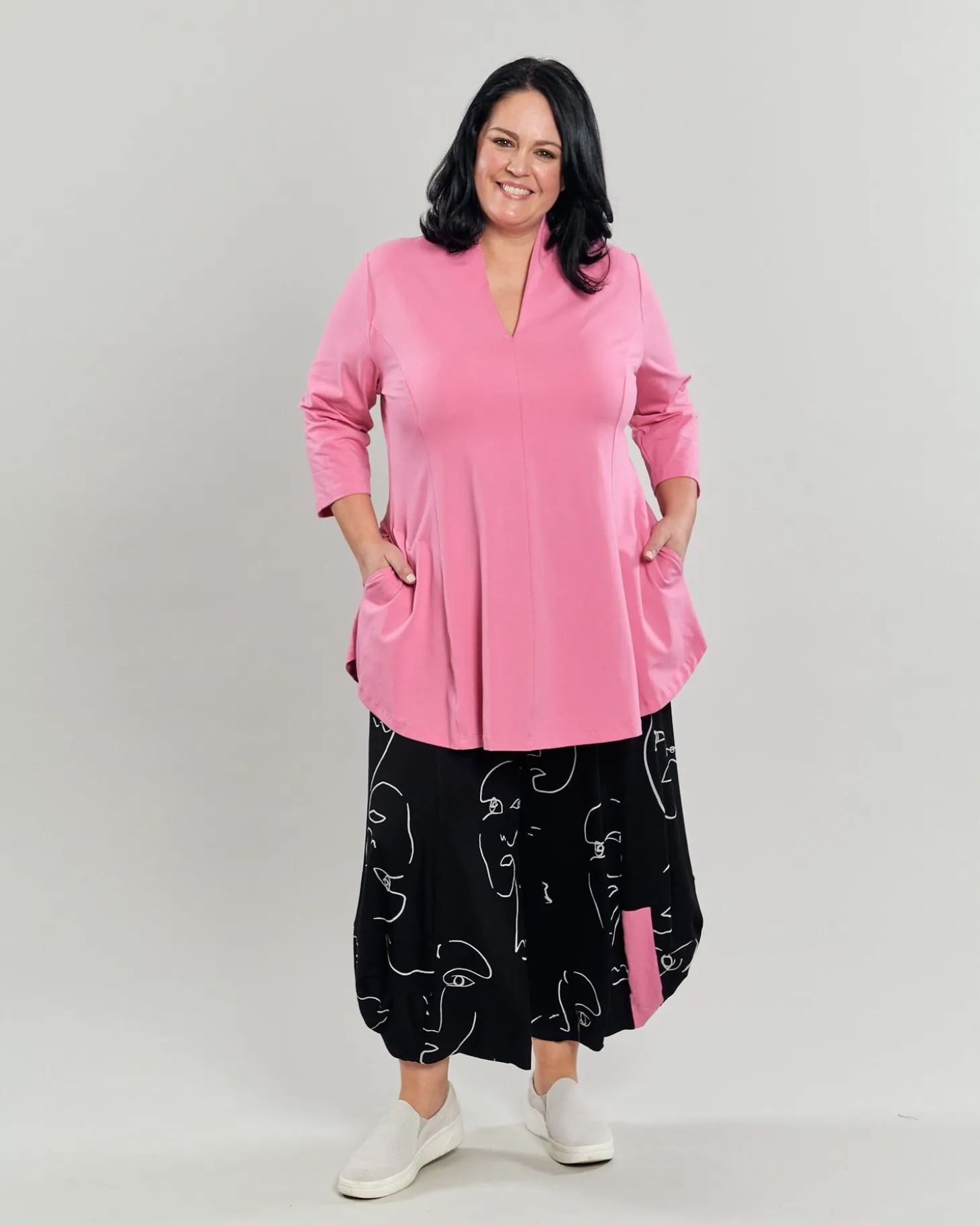 Gloria V-Neck Tunic Top, Bazooka