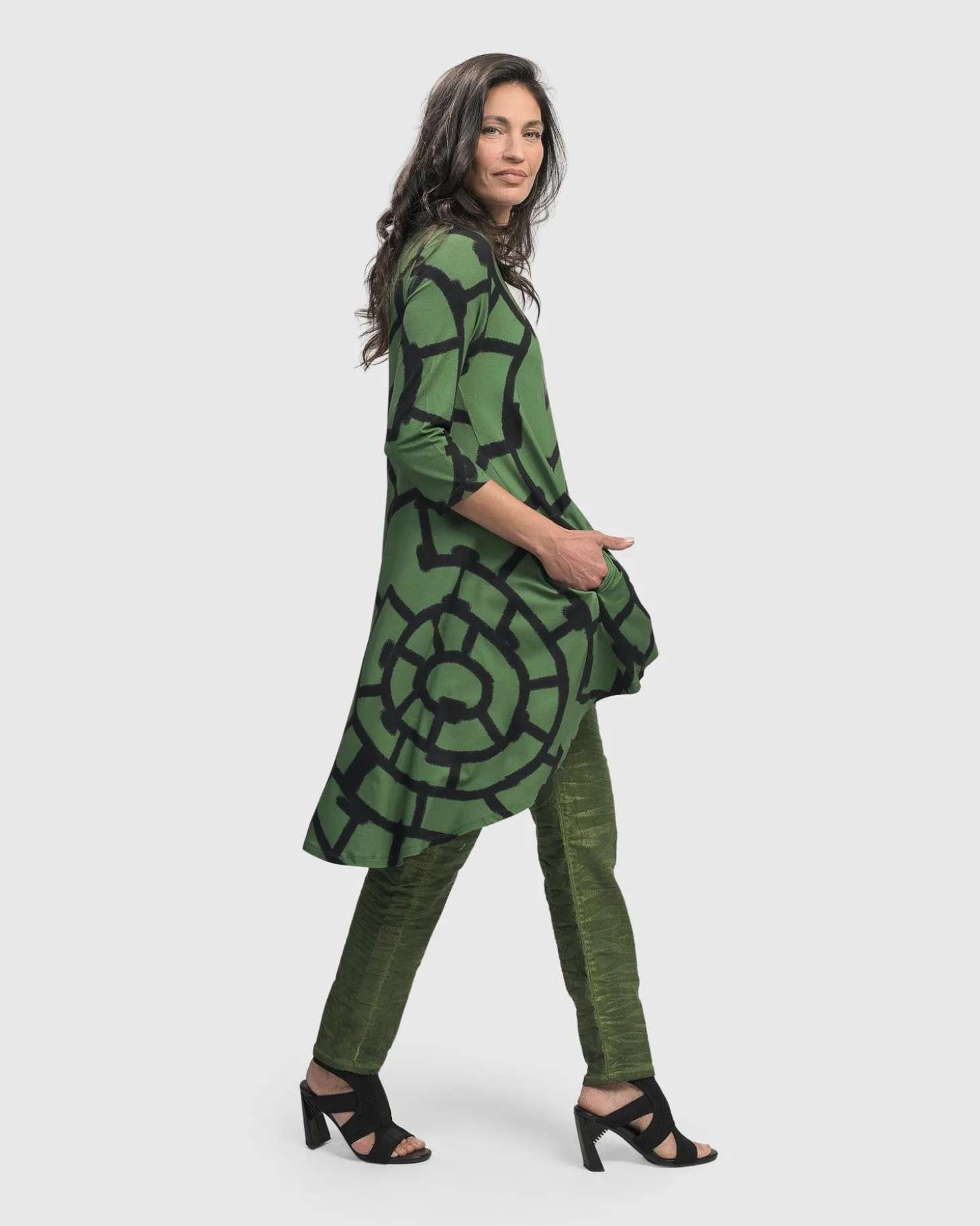 Hypnotic Hi-Lo Tunic Top, Clover