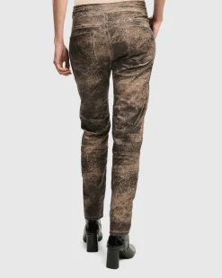 Iconic Jeans Desires, Sepia