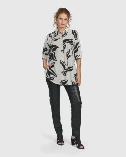 Iconic Stretch Jeans, Metallic Black