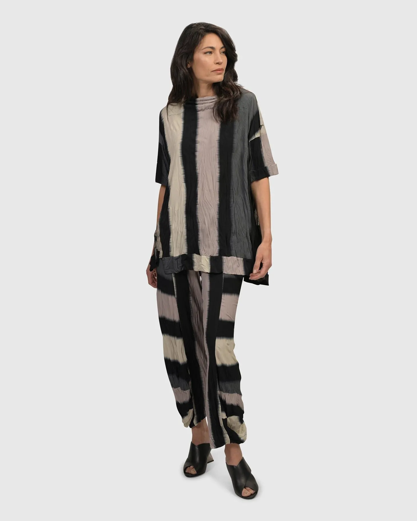 Jess Crinkle Punto Pants, Stripe