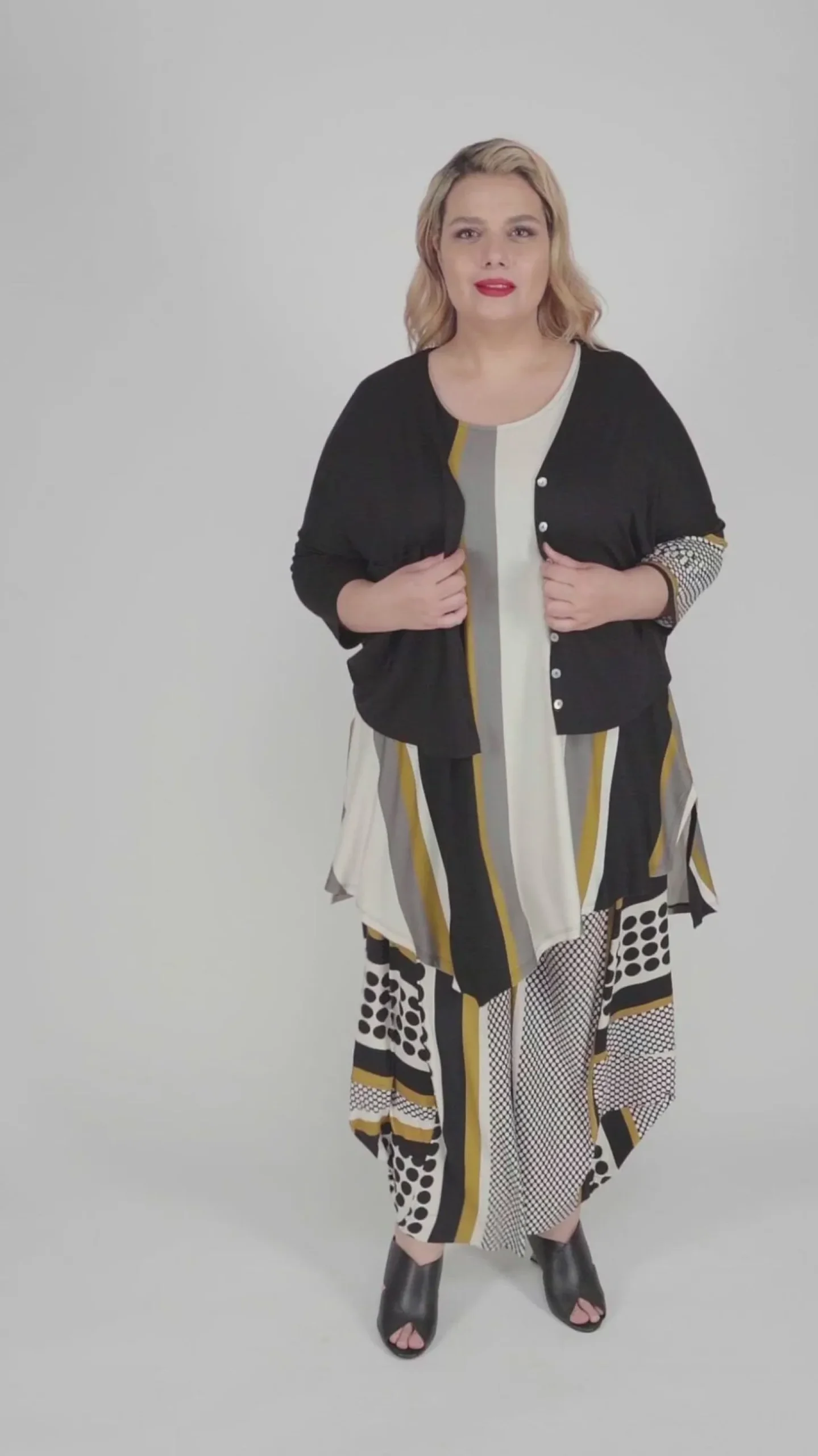 Kenna Crop Cardigan, Circles
