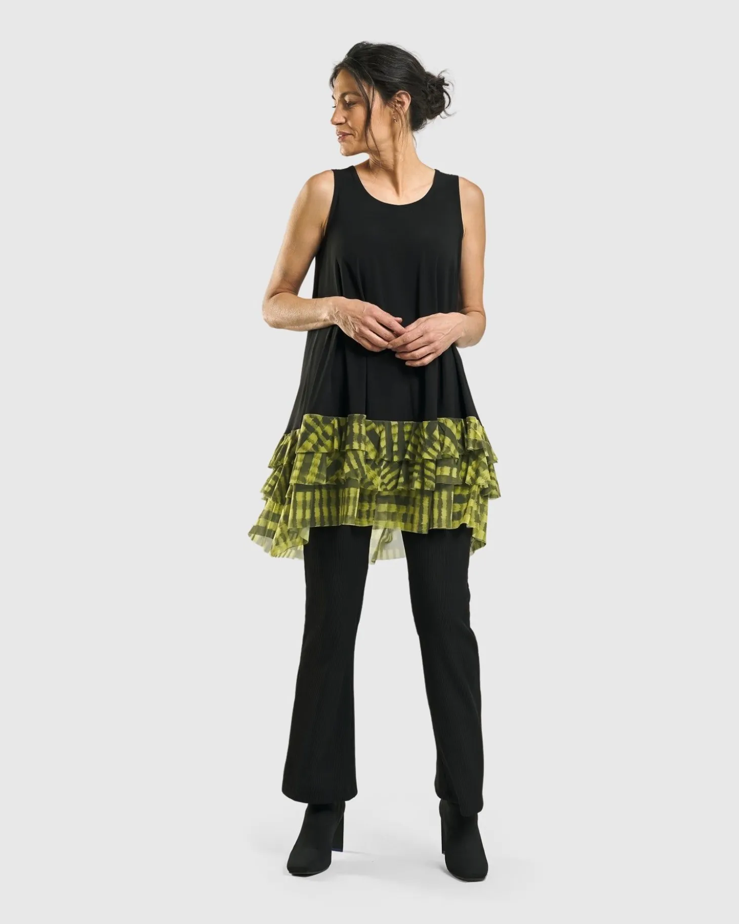 Kick Flare Curator Pants, Black