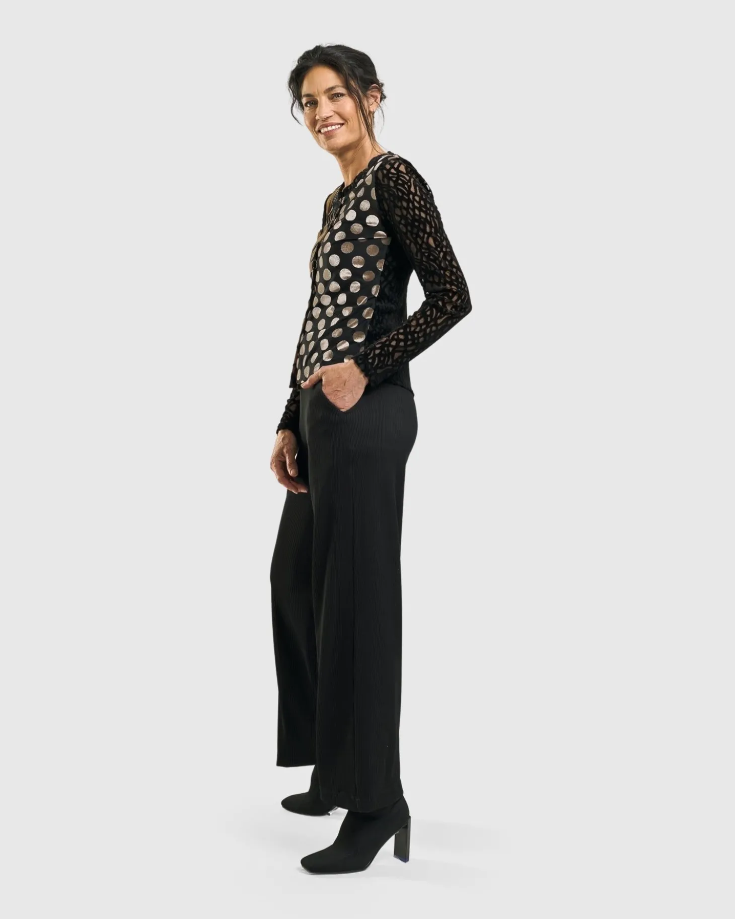 Kuzco Cropped Cardigan Top, Gold