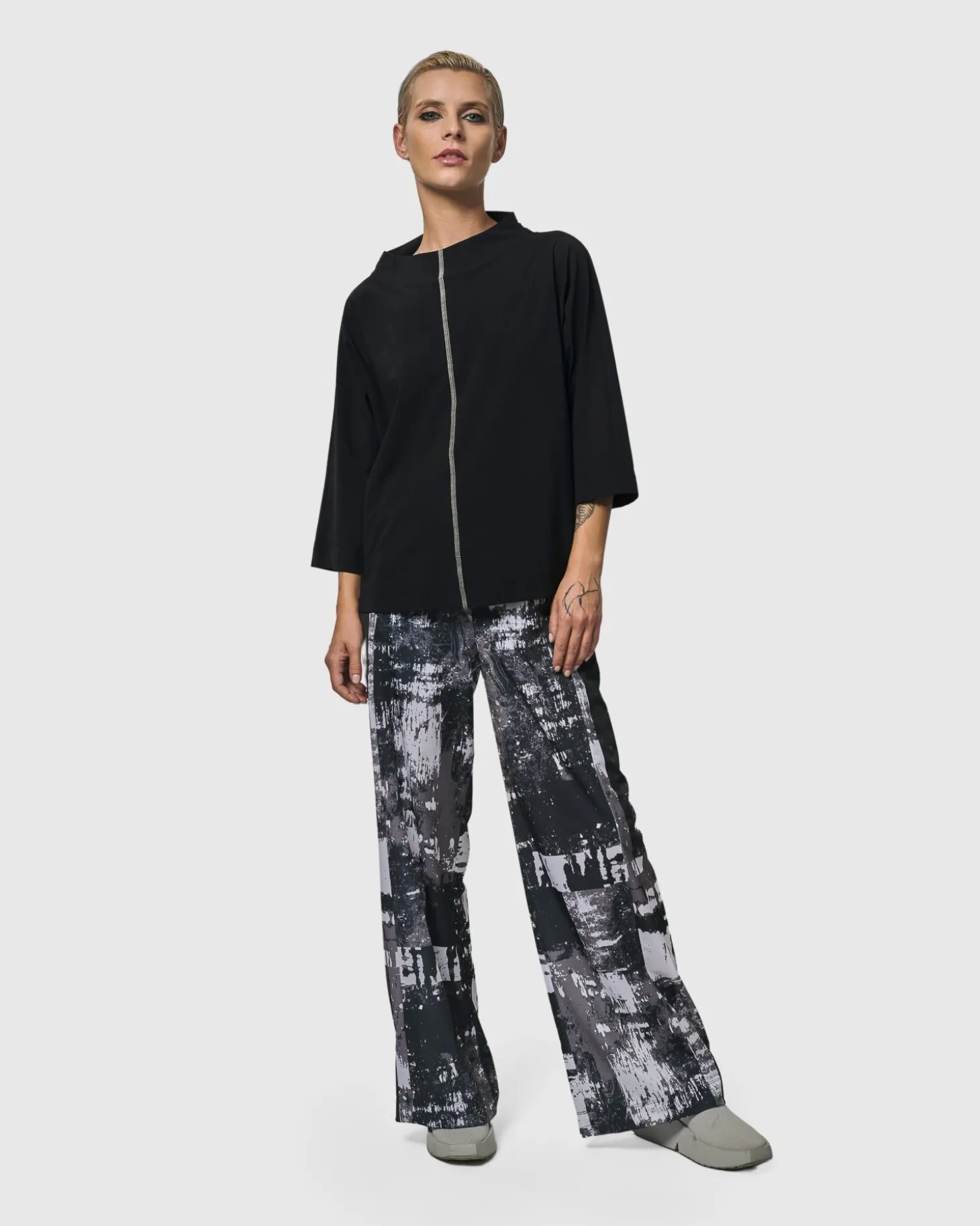 Matrix Boxy Top, Black