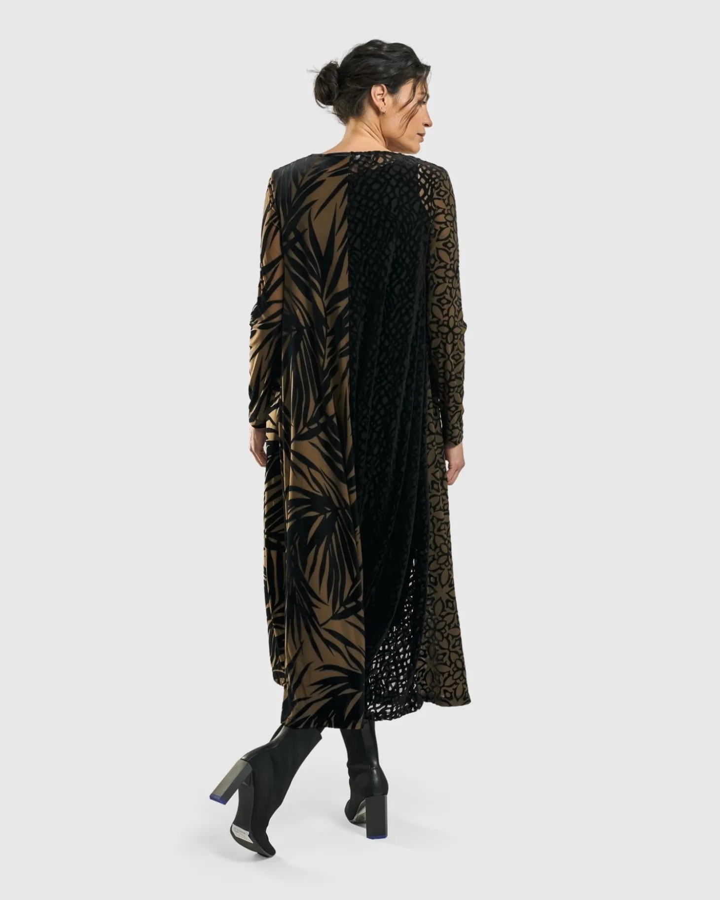 Medallion A-Line Dress, Gold