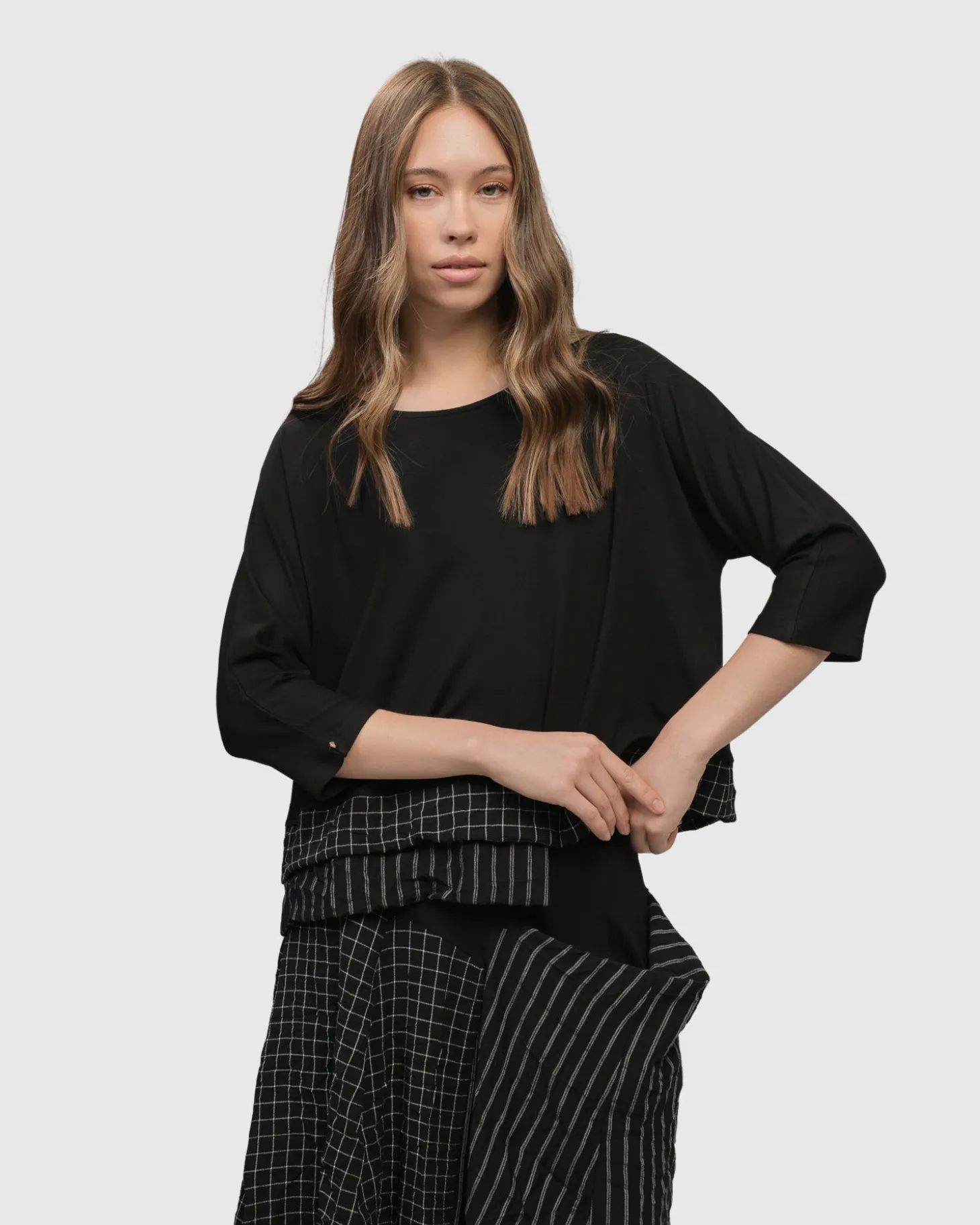 Medusa Asymmetric Boxy Tee, Mix