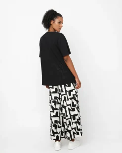 Ozai N Ku Boyfriend Tee, Black