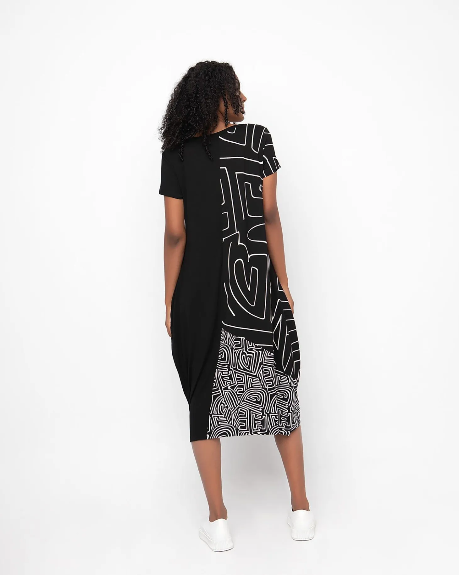 Ozai N Ku Mina T-Shirt Dress, Mitos