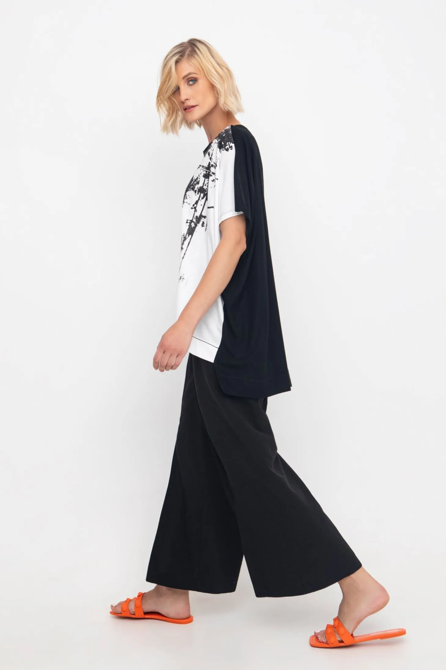 Ozai N Ku Must-Have Slit-Front Flare Pants, Black