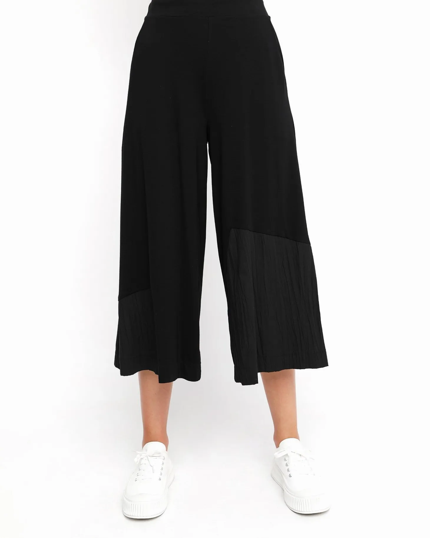 Ozai N Ku Pleated Lounge Pants, Black