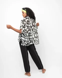 Ozai N Ku Typography Top, Puzzle