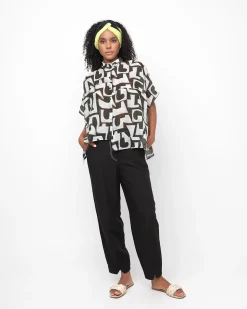 Ozai N Ku Typography Top, Puzzle