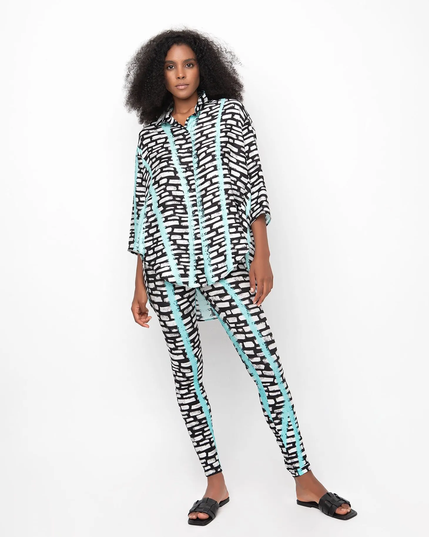 Ozai N Ku Waterway Leggings, Jet Blue