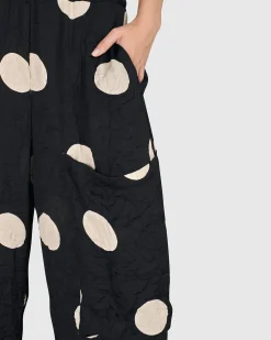 Party Pants, Circles
