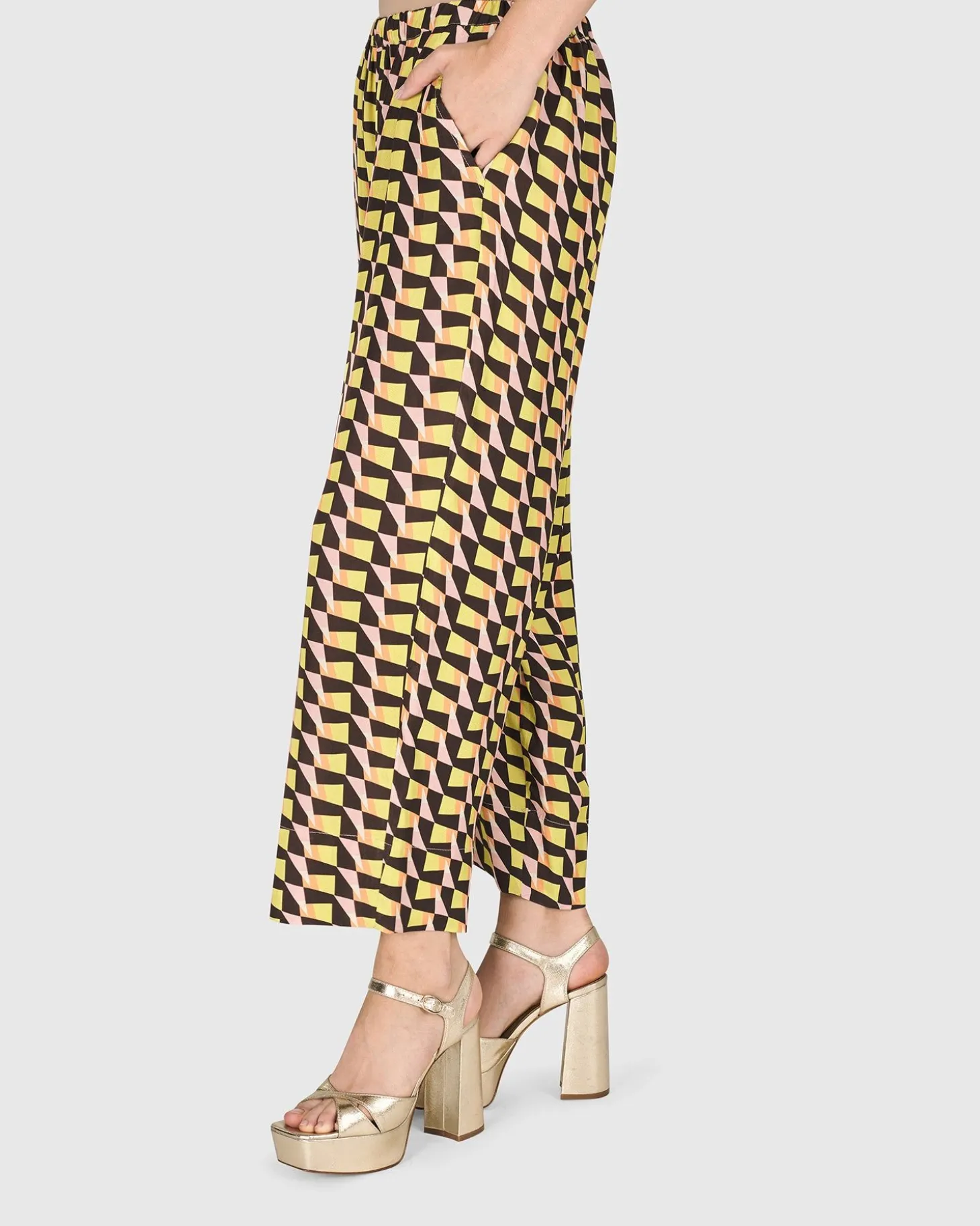 Penrose Pants, Geometric