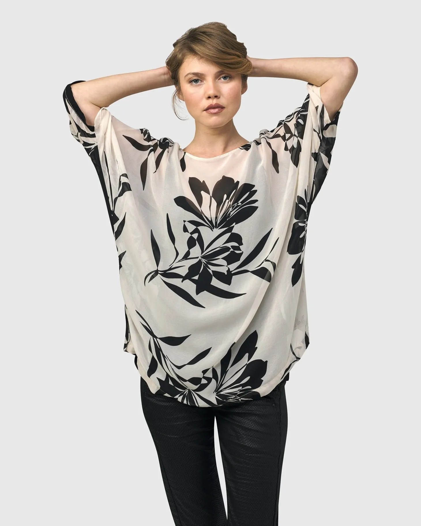 Sitting Poolside Tunic Top, Floral