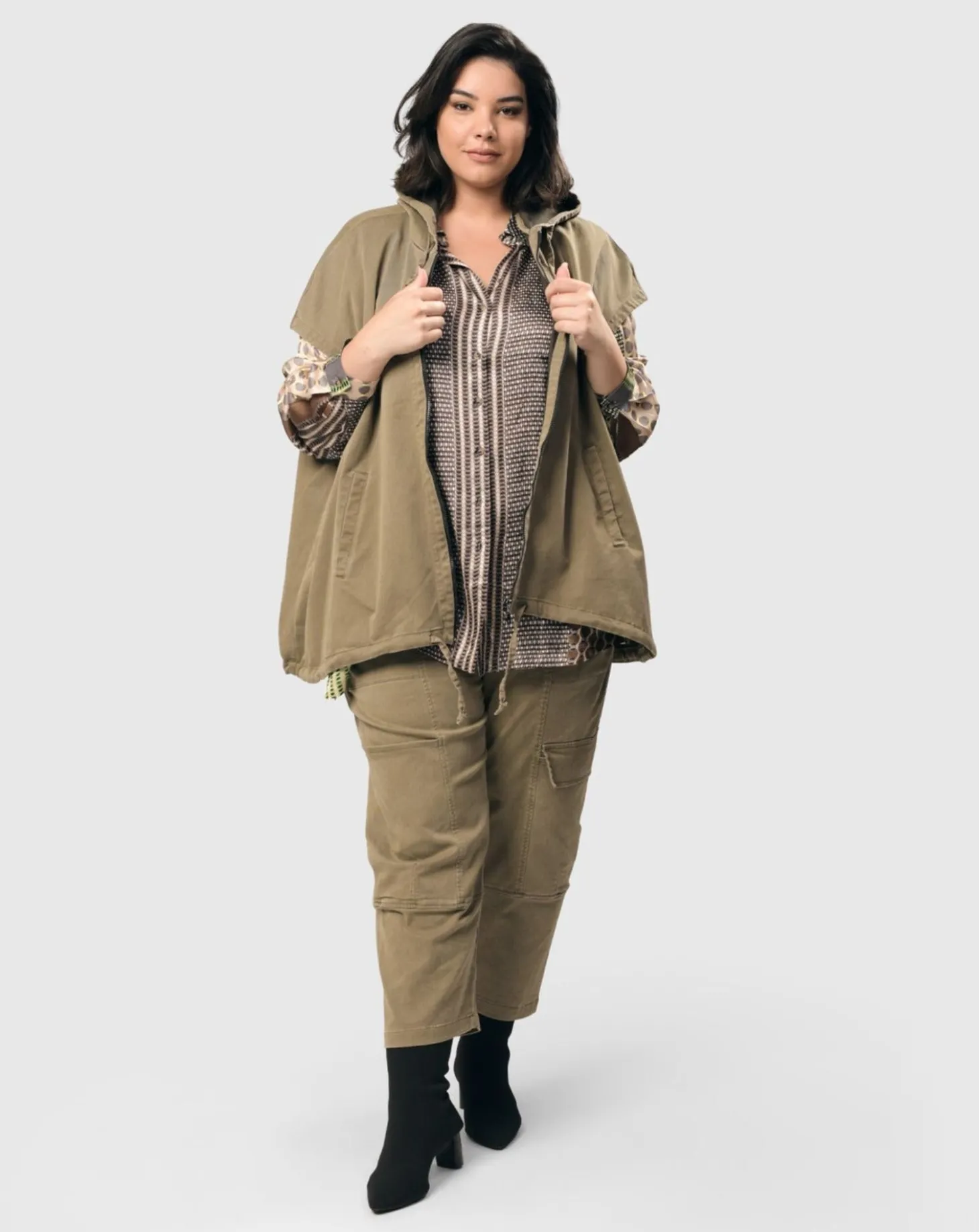 Soft Twill Drawstring Vest, Khaki